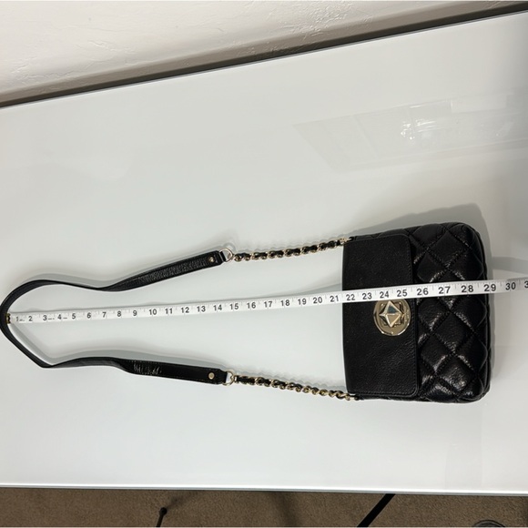 Kate Spade black quilted leather crossbody bag w/ chain strap - Picture 13 of 14
